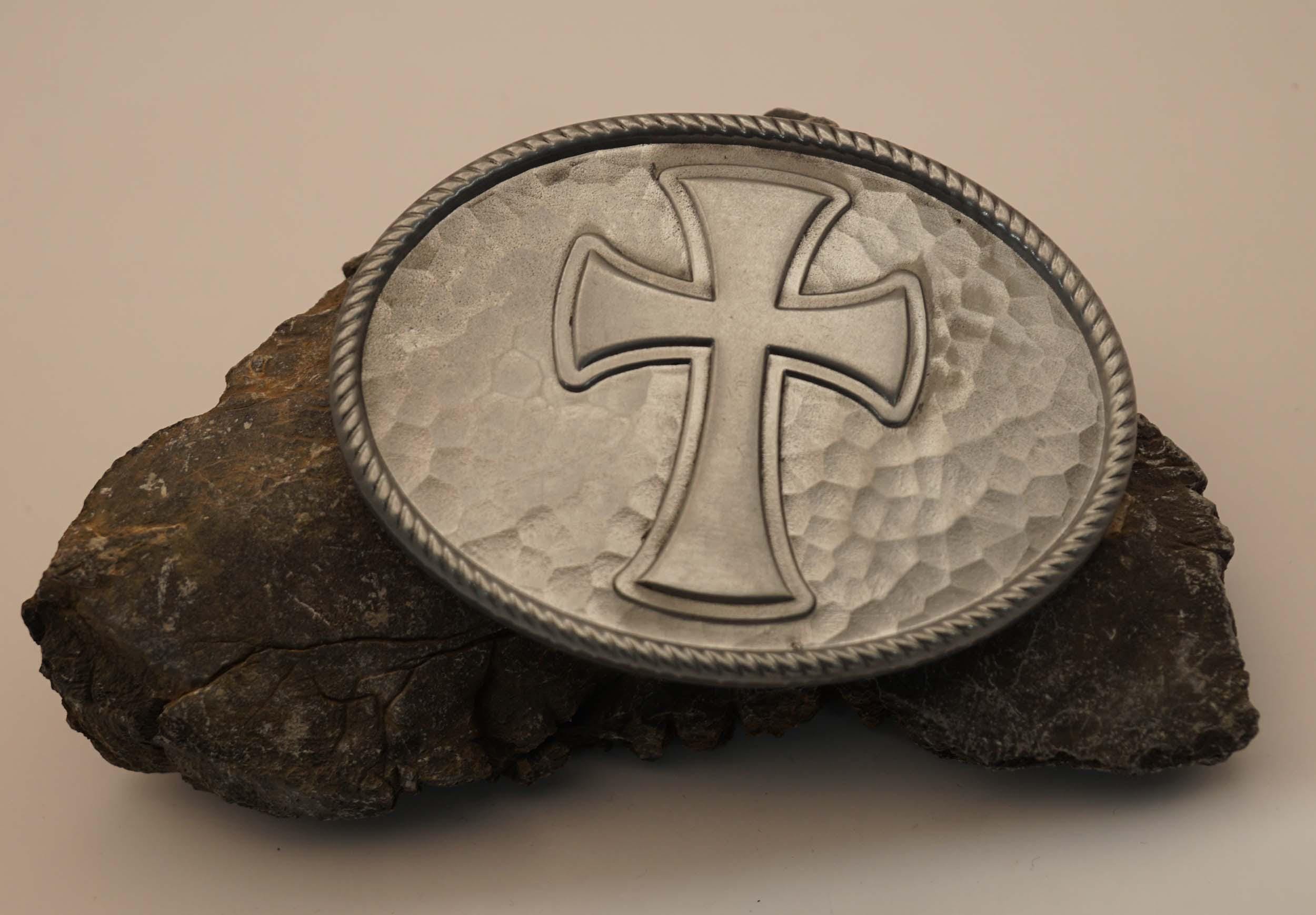 Belt Buckle Gothic Cross on Nickel Shield - Etsy display picture 1