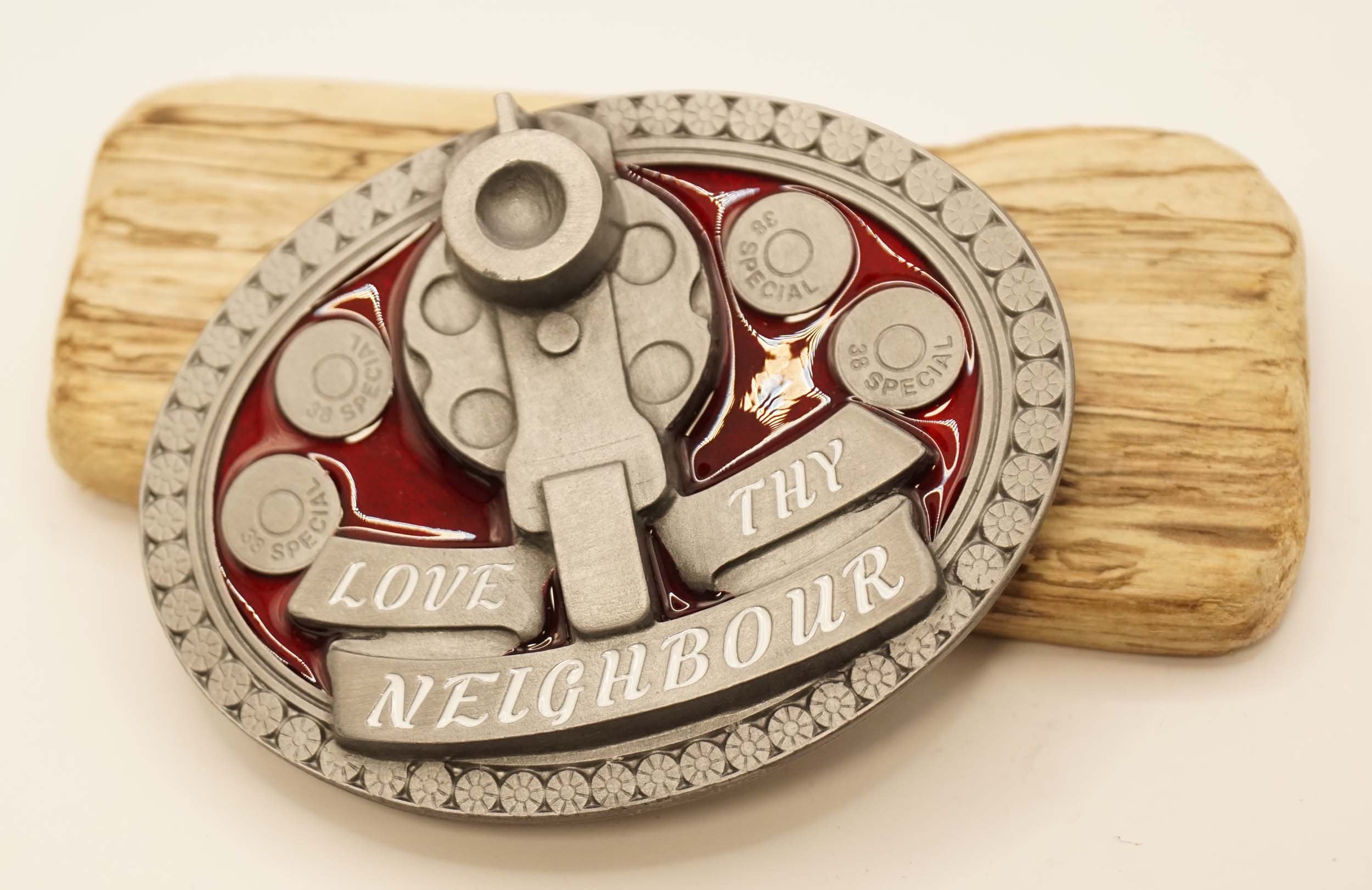 Fibbia Western Con Accendino Revolver A Tamburo Girevole - Pirate Outfitters - Argento