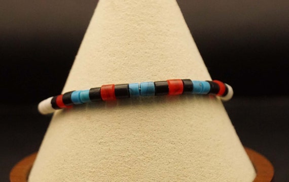 Indian beaded bracelet in black, blue, red and wh… - image 3