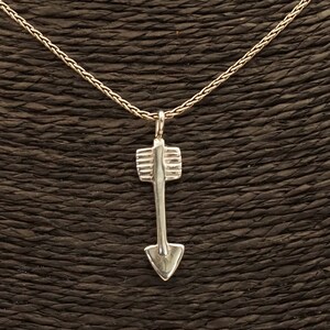 Native America silver pendant arrow