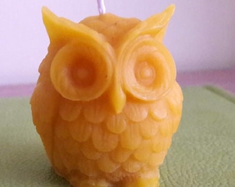 Hand-Poured Beeswax Candle: Heart, Bee & Animal Decor