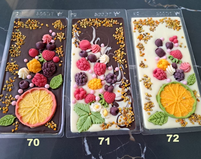 Handmade Belgium Chocolate Bar: Bee Pollen, Cranberry, Bee Bread
