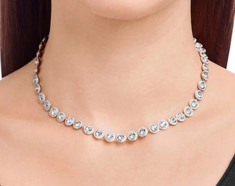 Collana angelica - Ciondolo in cristallo d'argento - Bellezza senza tempo con eleganza rodiata - Accessorio di lusso da donna