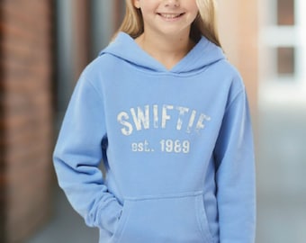Girls Swiftie Sweatshirt, Swiftie Youth Sweatshirt, The Eras Tour Shirt, Swiftie Eras Hoodie, Swiftie merch, Taylor Shirt, Girls 1989 Hoodie