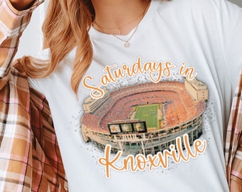 Camiseta de manga corta unisex Bella Cavas para el día del partido de Tennessee, camiseta de Knoxville, camiseta de los Vols, regalo para mujer, camiseta de fútbol de Tennessee, ESTADIO NEYLAND