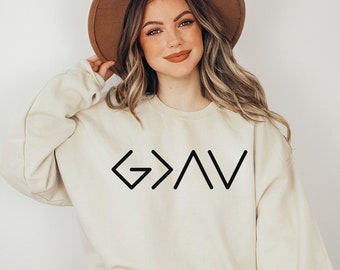 GOD IS GREATER Unisex schweres Crewneck Sweatshirt, religiöses Sweatshirt, christliches Sweatershirt, Weihnachtsgeschenk, Geschenk für Frauen, Gott Shirt