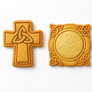 Trinity Knot Cross Cookie Cutter and Stamp Set
