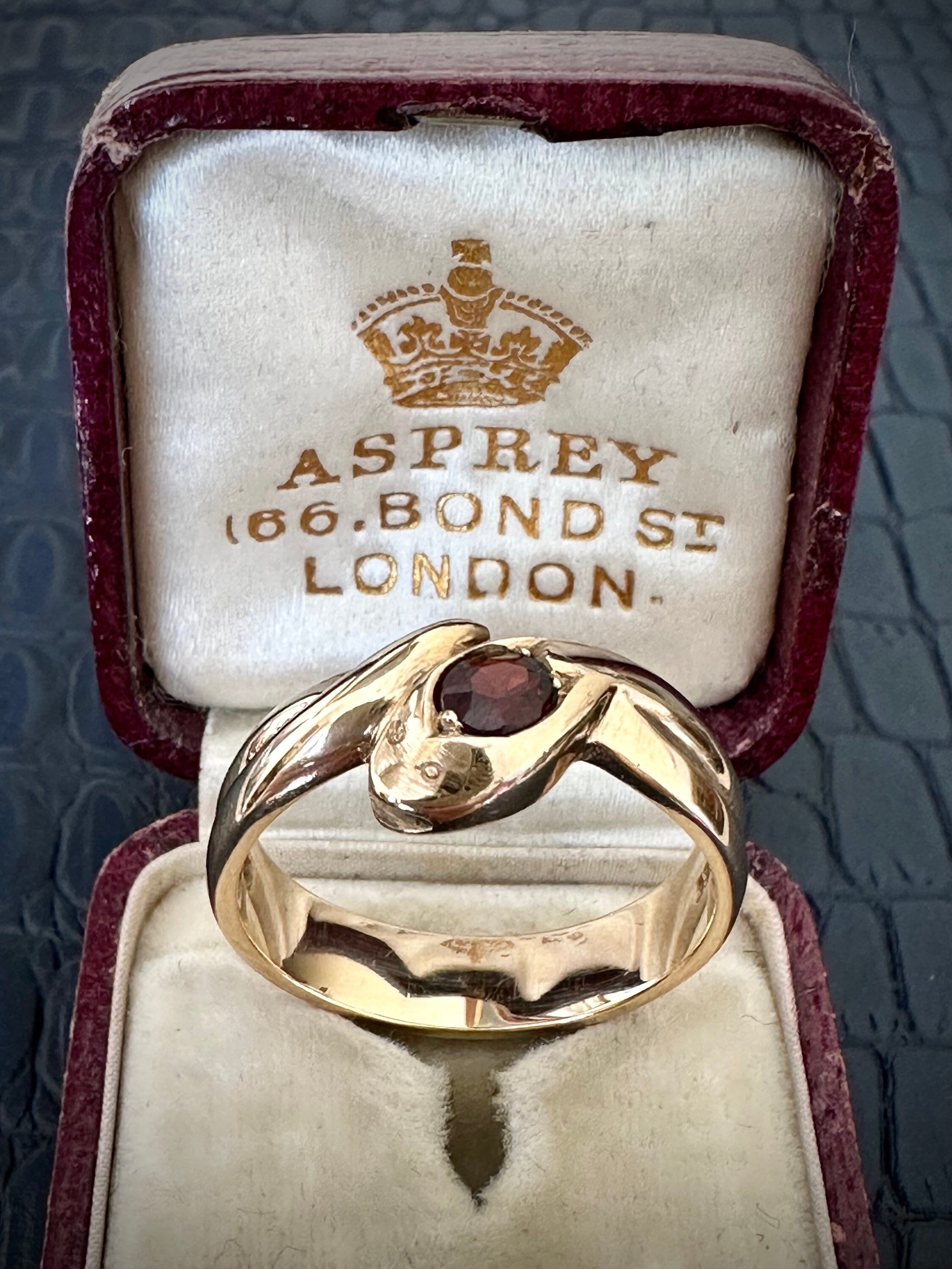 A Vintage ASPREY 9ct Yellow Gold Coiled Snake Ring Set With a