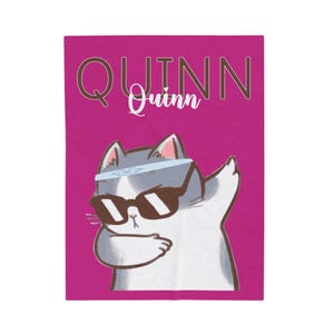 Quinn Cat Samt Plüschdecke, gemütliche Katzenliebhaber Geschenk, personalisierter Überwurf, niedliches Haustier Dekor, weiche Kinderdecke, lustiges Wohnaccessoire