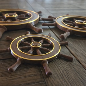 Spinning Cruise Ship Magnet - 3D Printed Ship Wheel