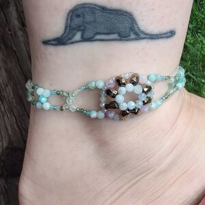 Average size store ankle bracelet