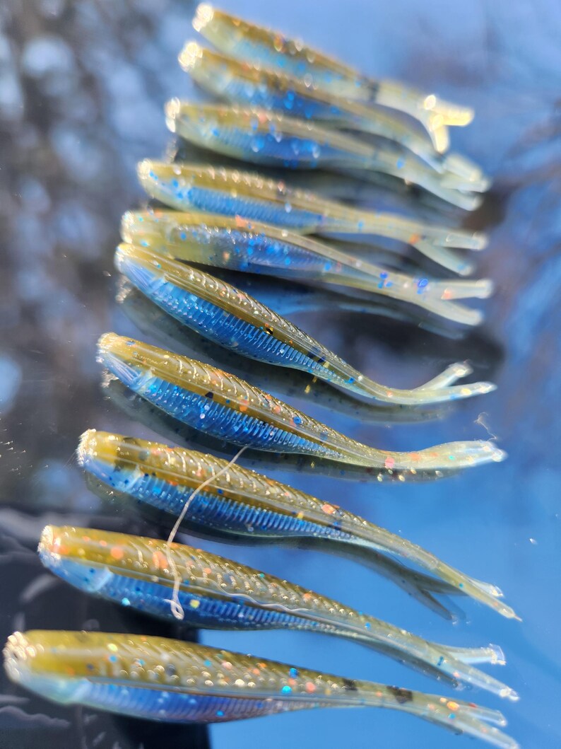 20 Tracer Shad Latte Hooked Baits – Jig Morbido Per Crappie E Panfish | Fatto In USA