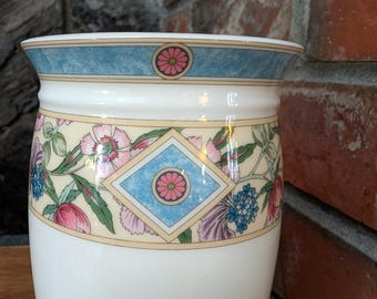 Vintage Wedgwood 'sarah' Vase-bone China Vase-floral Vase-vintage