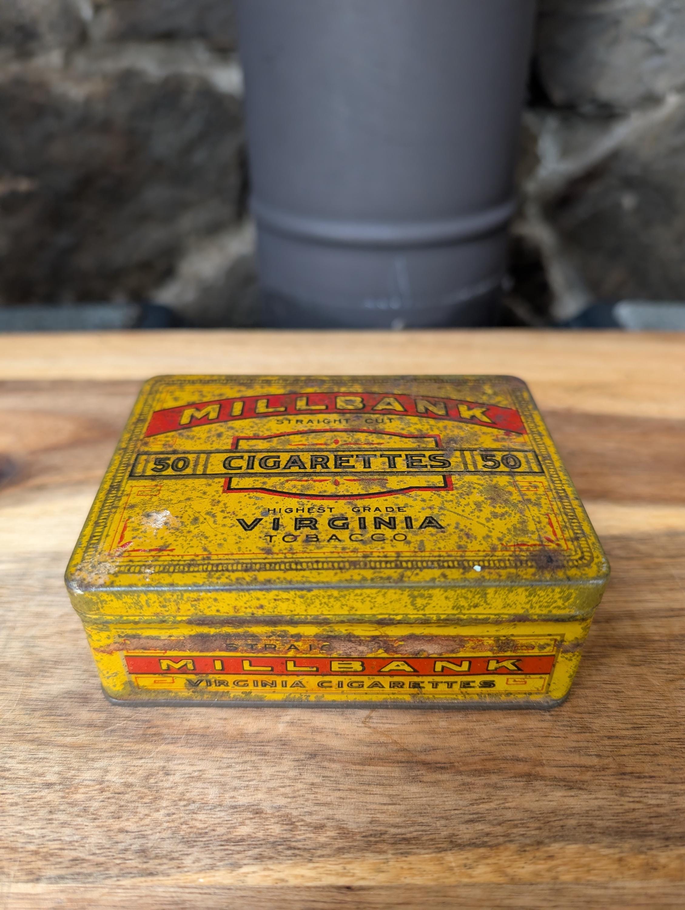 1930 can of cigarettes cigarette This cigarette tin is a rare piece , This cigarette tin is 1930s Vintage The Hyderabad Tobacco