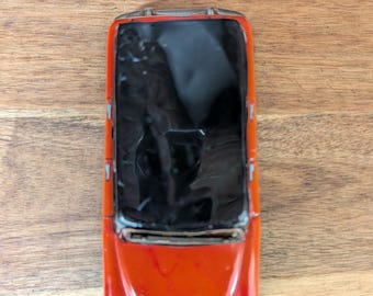 Vintage Asahi Toy Tin Litho Friction Station Wagon-made in Japan