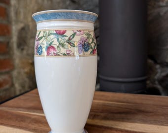 Vintage Wedgwood 'sarah' Vase-bone China Vase-floral Vase-vintage
