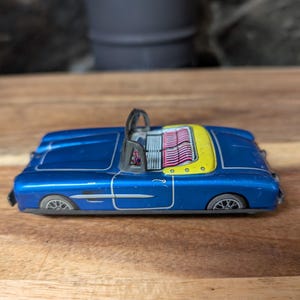 Vintage Japanese Tin Litho Toy Car-Collectible-Rare Tin Litho Car
