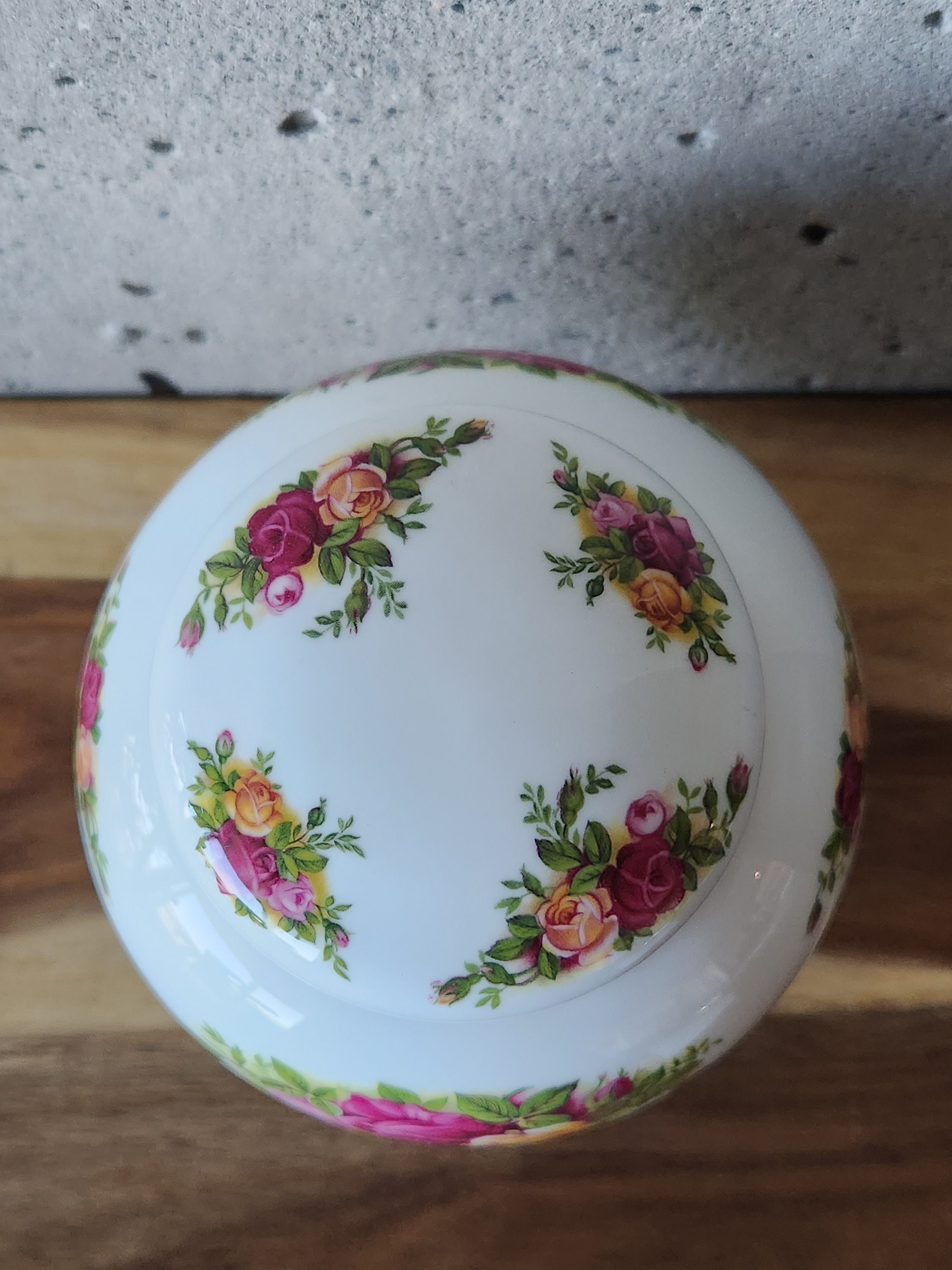 Vintage Royal Albert 'old Country Roses' Ginger Jar-royal Albert