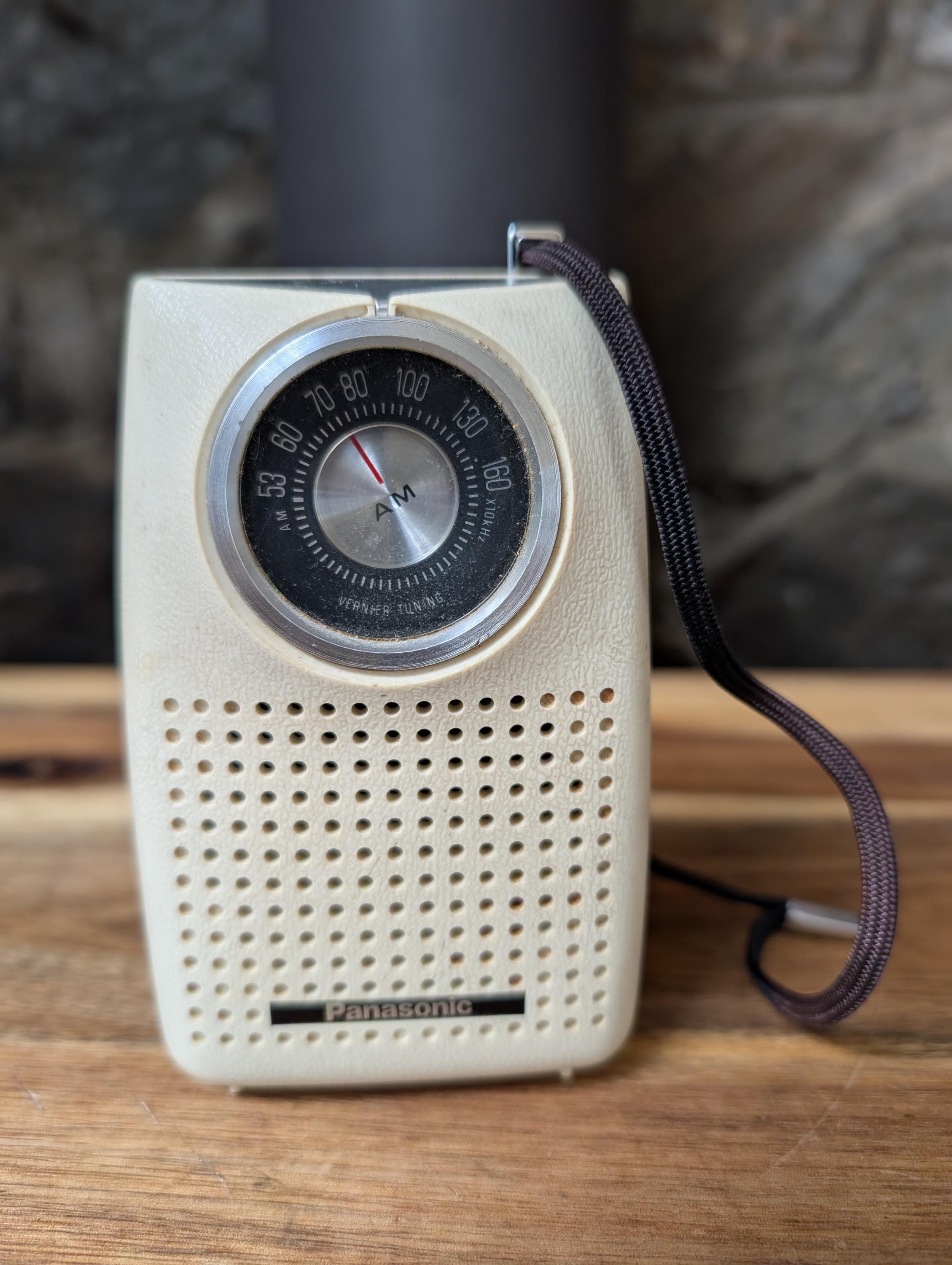 Vintage Panasonic Model R-1052 Handheld AM Transistor Radio - Etsy