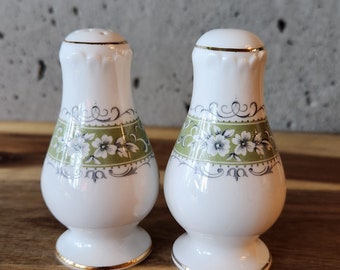 Vintage Porcelain Minimalist Salt & Pepper Shakers-Light Green Floral Design-Vintage Shakers-Vintage Tableware Decor