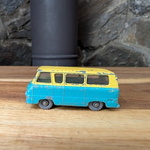 Vintage Matchbox Lesney #70A Miniature Ford Thames Estate Car-Made In England