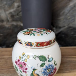 Vintage Sadler &quot;Bird Of Paradise&quot; Ginger Jar-Vintage Sadler Pottery