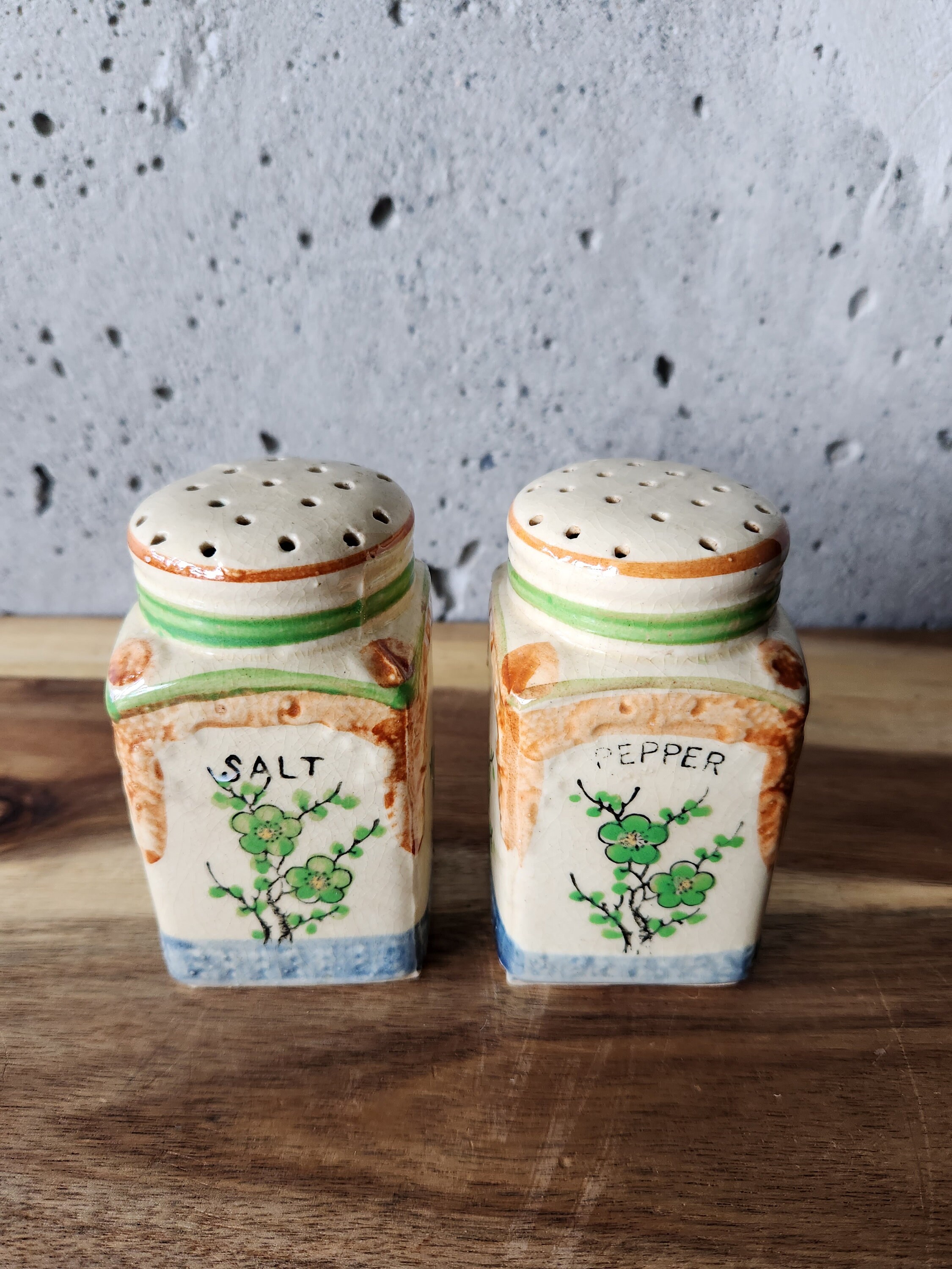 Moriyama Shakers - Etsy