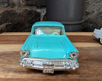 Vintage Majorette Die Cast Cars- White Thunder Bird 1956 1:32