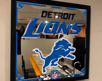 Espejo personalizado de los Detroit Lions de la NFL / Decoración de pared enmarcada de los Lions de la NFL / Decoración para habitaciones deportivas / Regalo para aficionados a la NFL /