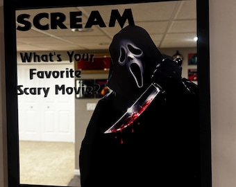 Anpassad Ghostface Scream-spegel | Svart inramad skräckväggdekoration | Skräckfilmsrumsdekoration | Skräckfan-present |