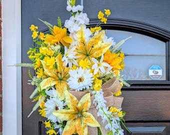Artificial Flower Door Wreath Basket
