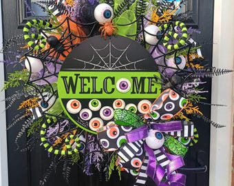Light Up Eyeball Halloween Door Wreath with Sound