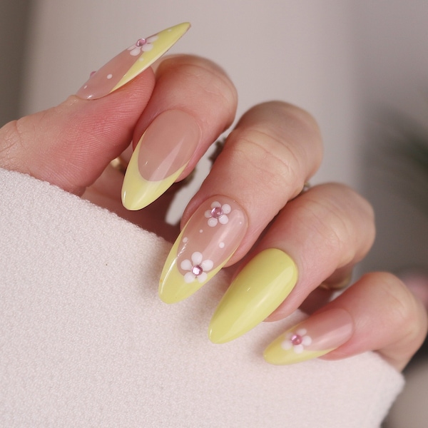 Printemps - Press On Nails - Spring Nails - Handmade Press On Nails - Almond Nails