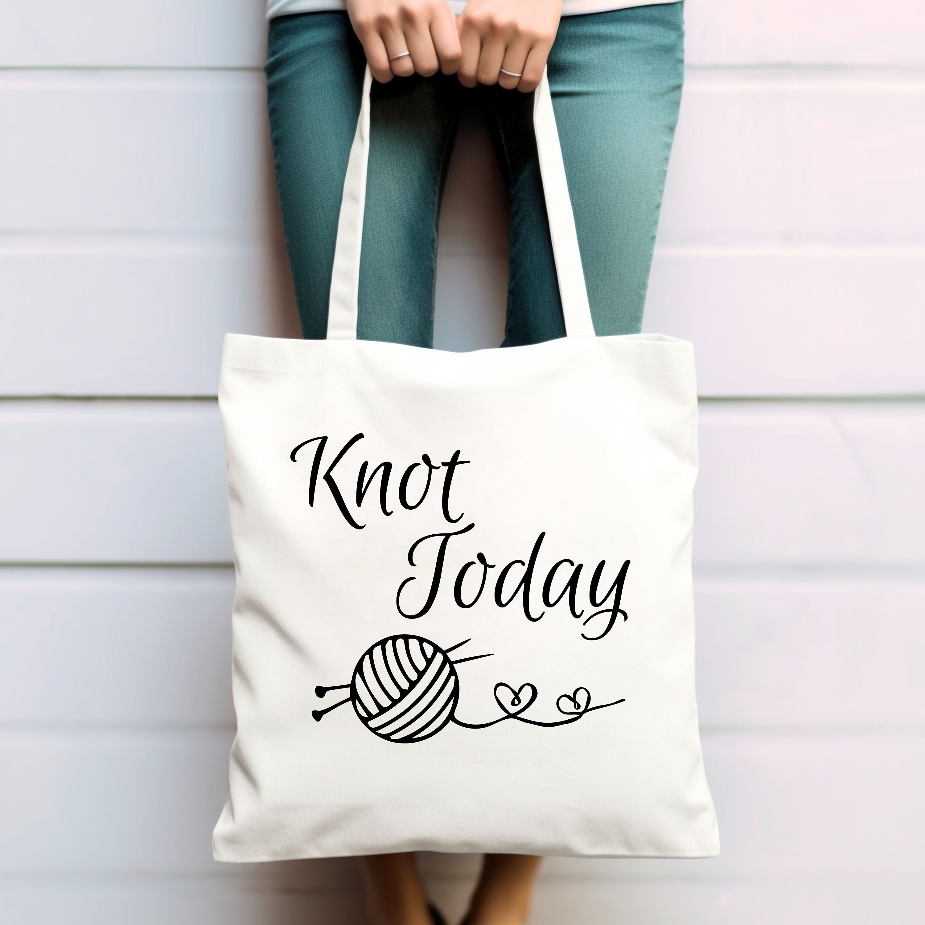 The Best Knitting Bag (Reviews) in 2023 + Buying Guide