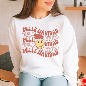 Feliz Navidad Preppy UNISEX Spanish Sweater, Latino Latina Sueter de Navidad