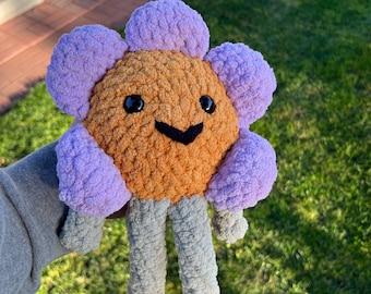 Muñeca de flores de ganchillo – Peluche hecho a mano