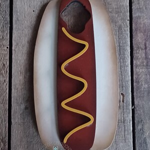 Scrivania Porch Goose File SVG intercambiabile tagliato al laser SOLO vestito da hotdog Vassoio a più livelli Shelf Sitter Download digitale stagionale xTool Glowforge