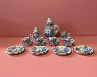 Dollhouse Miniature 16 Piece Willow Ceramic Tea Set