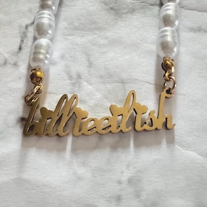 Billie Eilish Pearl Necklace (Gold)