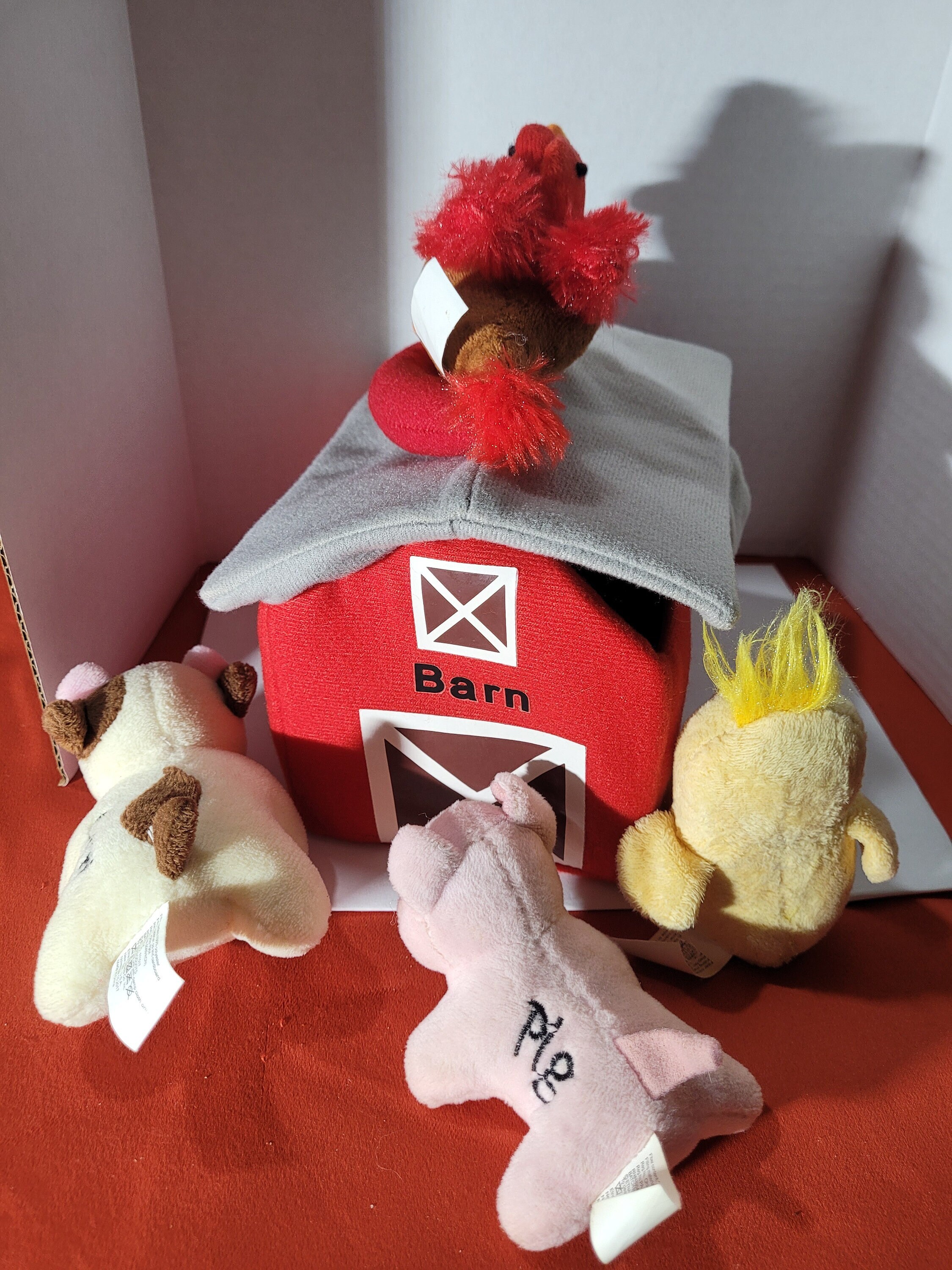 Bundaloo Plush Farm Animal Toys Plushie Play Set With Cute Talking Barn Animals in a Barn