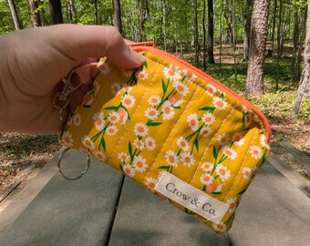 Quilted Keychain Wallet - Outdoor Inspired Cotton Mini Wallet - Daisy Chain