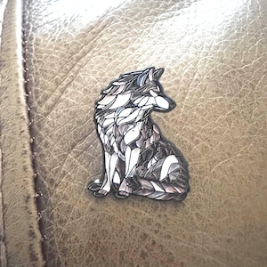 Wolf pin neutral mosaic tile look