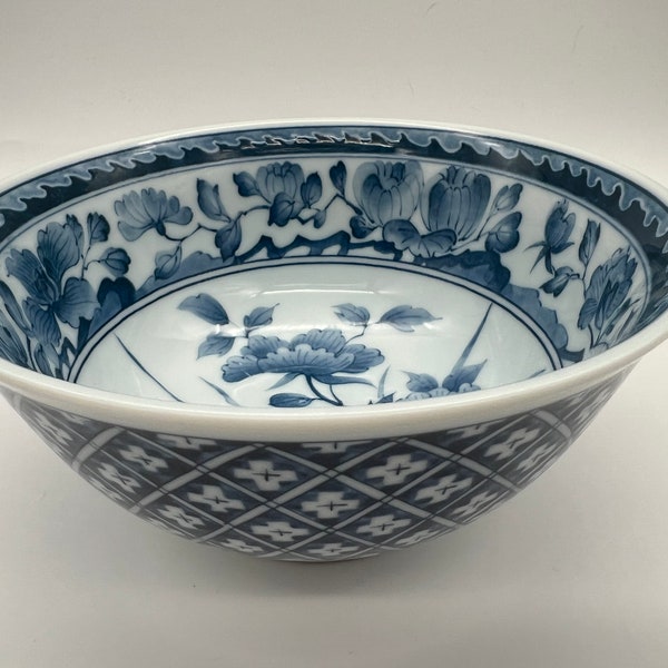Vintage Asian Japanese Arita Porcelain Blue White Floral Dinner Rice Bowl