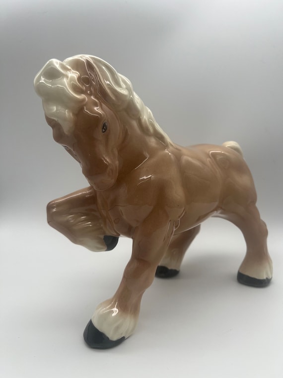 大きなヴィンテージ陶器の美しい馬の置物（手作り） - Etsy 日本