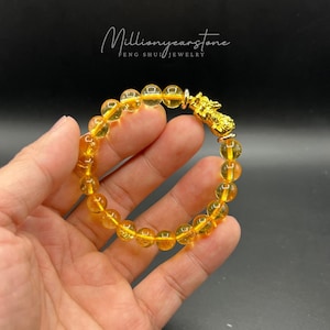 Citrin Pixiu Armband | 8 mm hochwertiger natürlicher Edelstein | 24k Vergoldet Anhänger | Reichtum und Erfolg Symbol Schmuck Geschenk | Feng Shui Geschenk