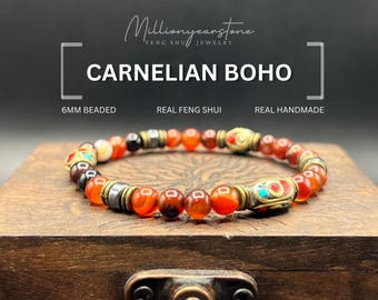 Pulsera Boho de Cornalina | Cuentas Naturales de 6mm con Encantos Africanos | Joyería Artesanal Unisex Hecha a Mano