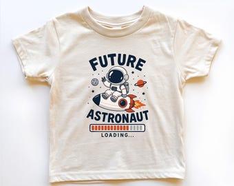 Camiseta infantil de astronauta con el mensaje "Cargando", camiseta espacial para niños pequeños, camiseta de astronauta, camiseta de cohete adorable, regalo para amantes del espacio, camiseta de futuro explorador espacial.