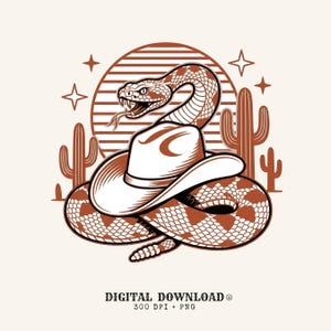 Puede incluir: Una ilustración gráfica en tonos marrón y crema que muestra una serpiente de cascabel enroscada alrededor de un sombrero de vaquero. El fondo incluye un sol a rayas, cactus y estrellas. El texto inferior dice: DIGITAL DOWNLOAD 300 DPI + PNG.