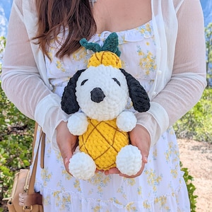 Snoop Ananas Beagle Hund Gehäkeltes Plüsch | Handgemachte Kid Freundliche Tier Plushies | Niedliche Sommer Obst Stofftier Geschenke