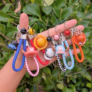 Porte-clés Anime Pirates au Chapeau de Paille | Porte-clés fait main durable en argile | Cadeau décoration pendentif sac | Luffy | Hachoir | Fruits du Démon